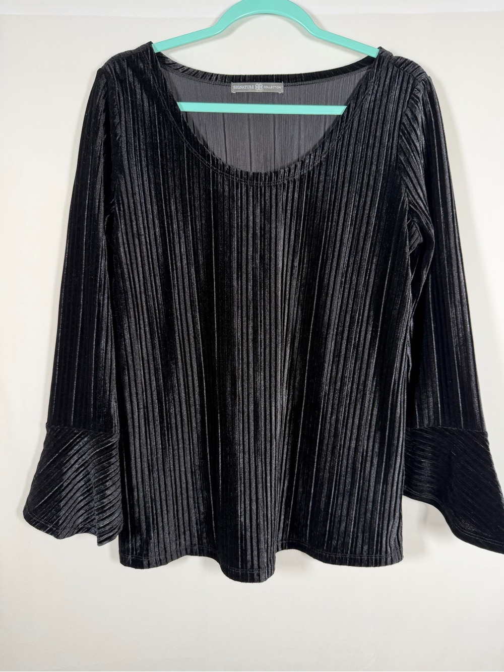 Women's Whimsigoth Witchy Black Ribbed Velvet Scoop Neck Top Flare Sleeve